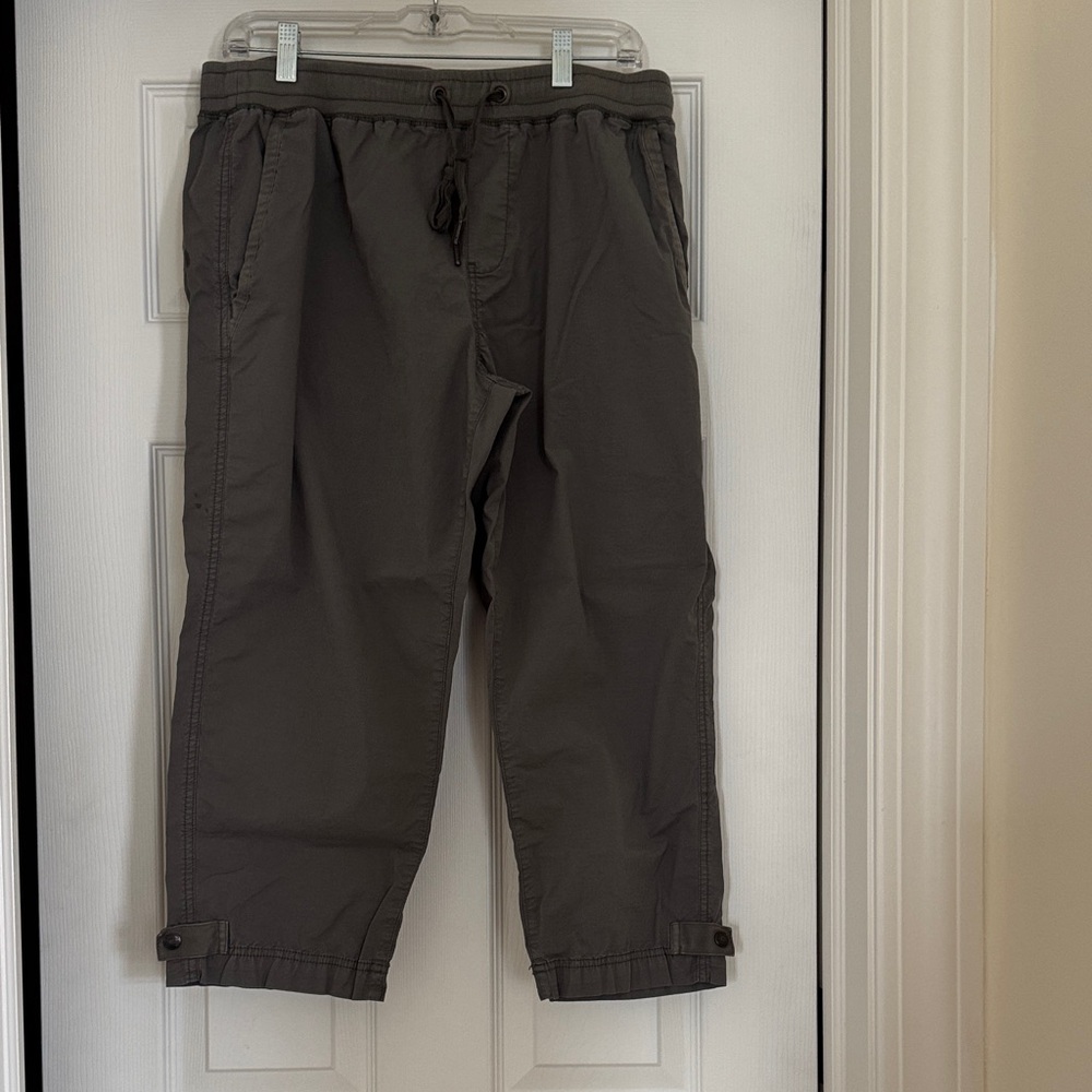 L.L. Bean Olive Green Capris for Women